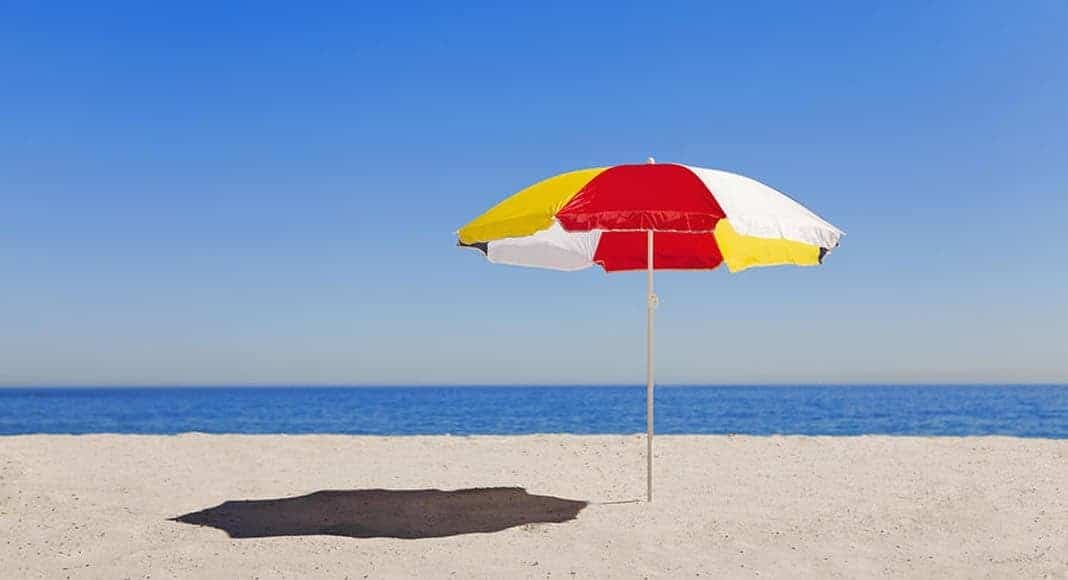 Concessões de Praia versus 'direito de colocar um toldo': terceira rodada