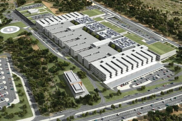 Intensificação da disputa política em torno do Hospital Central do Algarve