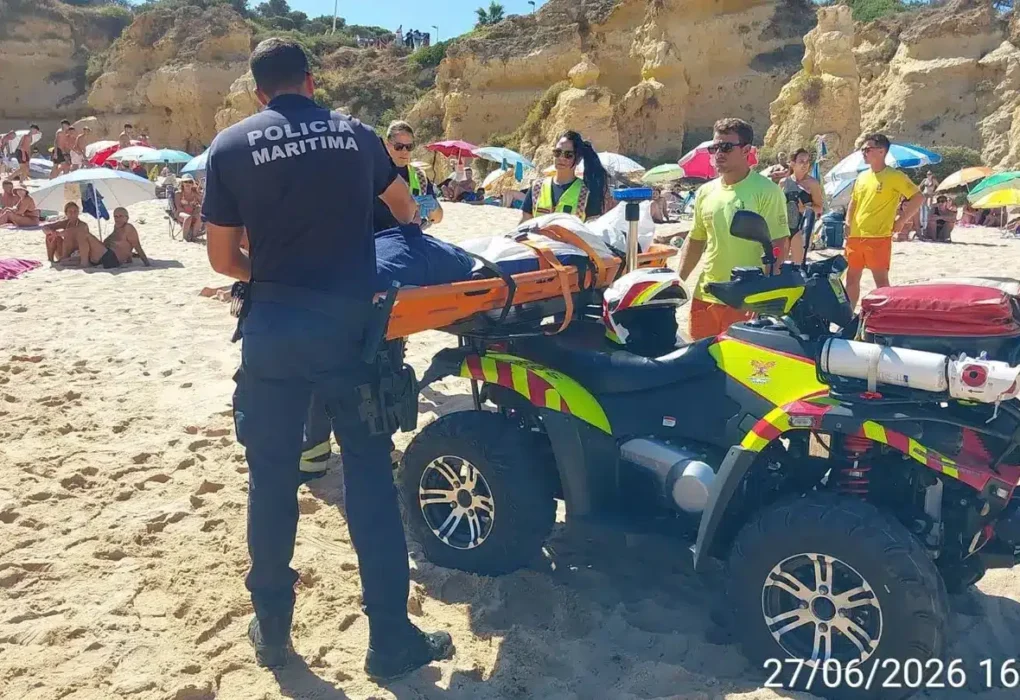 Francês de 66 anos morre afogado na praia de São Rafael em Albufeira
