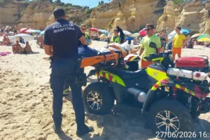 Francês de 66 anos morre afogado na praia de São Rafael em Albufeira